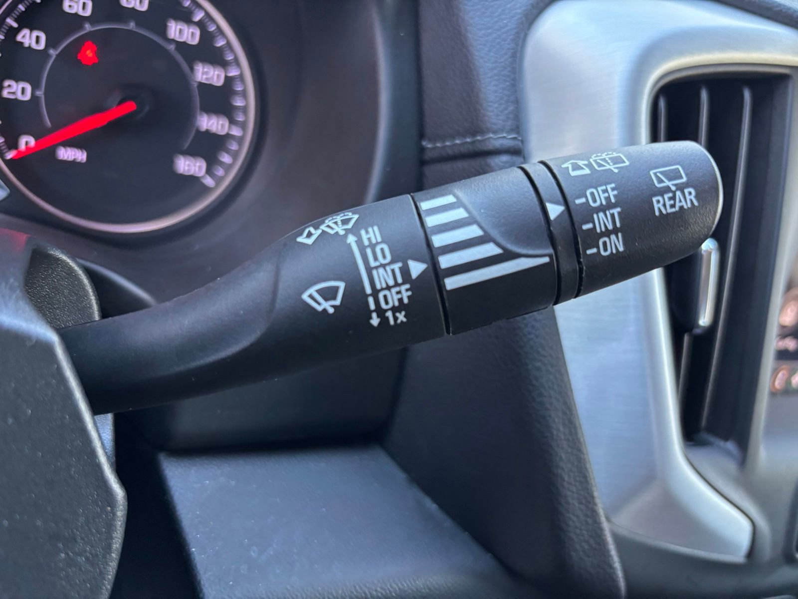 Used 2022 GMC Terrain SLE w/ Driver Convenience Package image 21