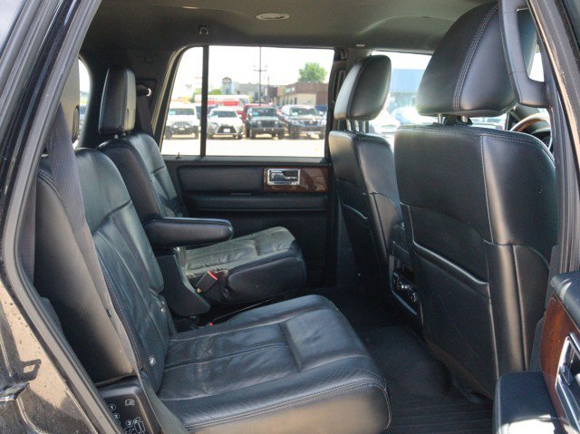 Used 2015 Lincoln Navigator 4WD image 36