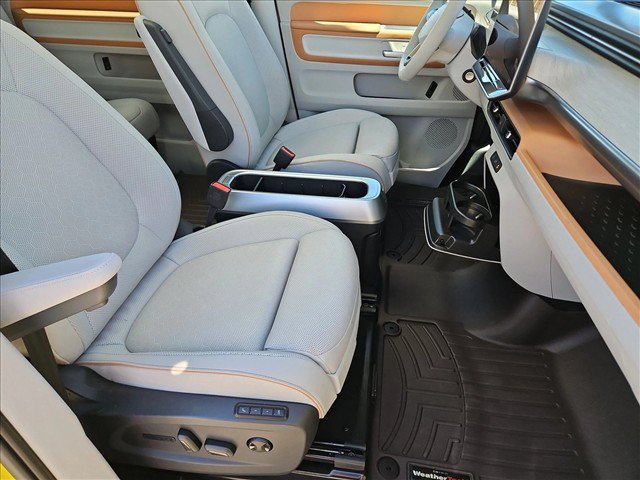 Certified 2025 Volkswagen ID. Buzz 1st Edition AWD/4WD image 22