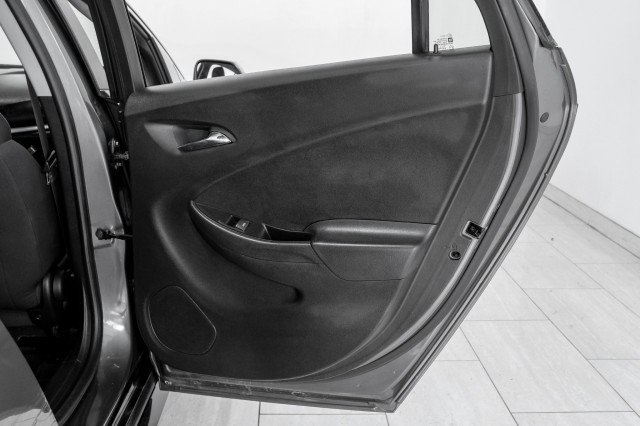 Used 2017 Chevrolet Volt LT w/ Comfort Package FWD image 44