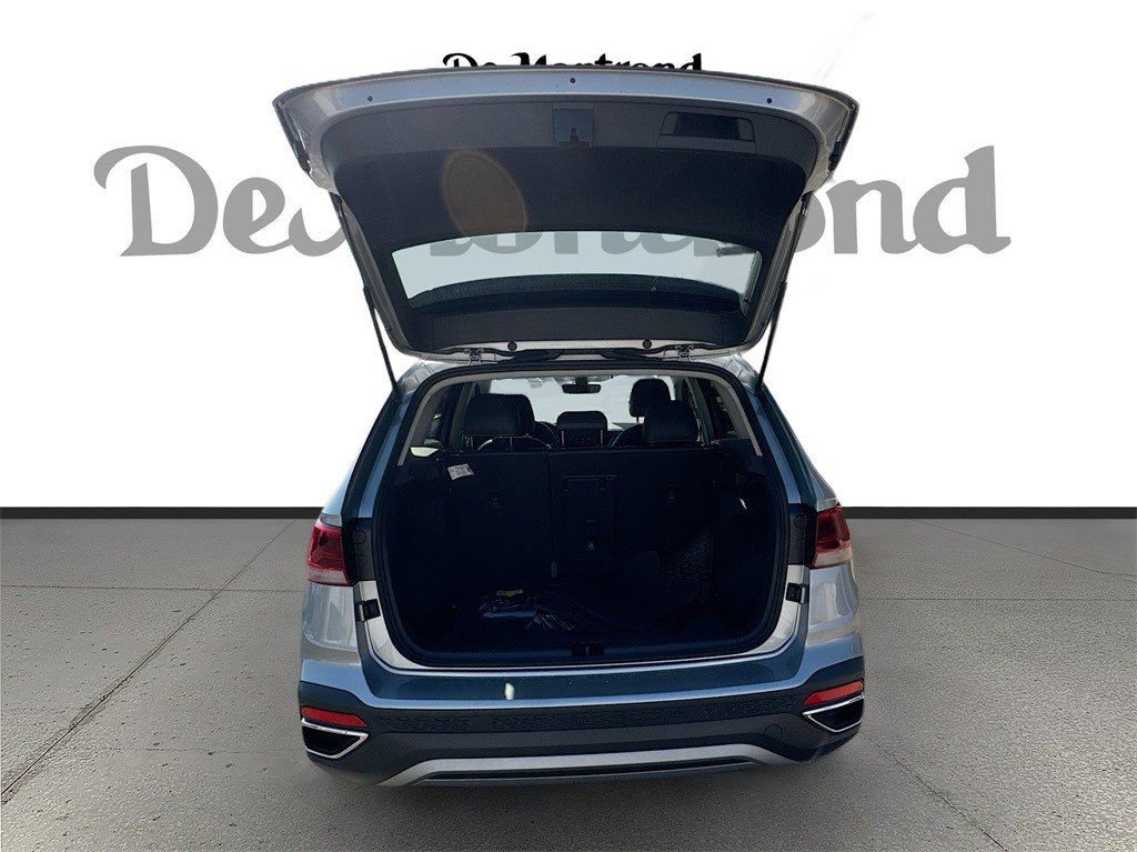 Used 2024 Volkswagen Taos SE FWD image 29