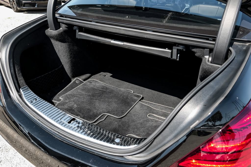 Used 2019 Mercedes-Benz S 560 4MATIC Sedan image 56