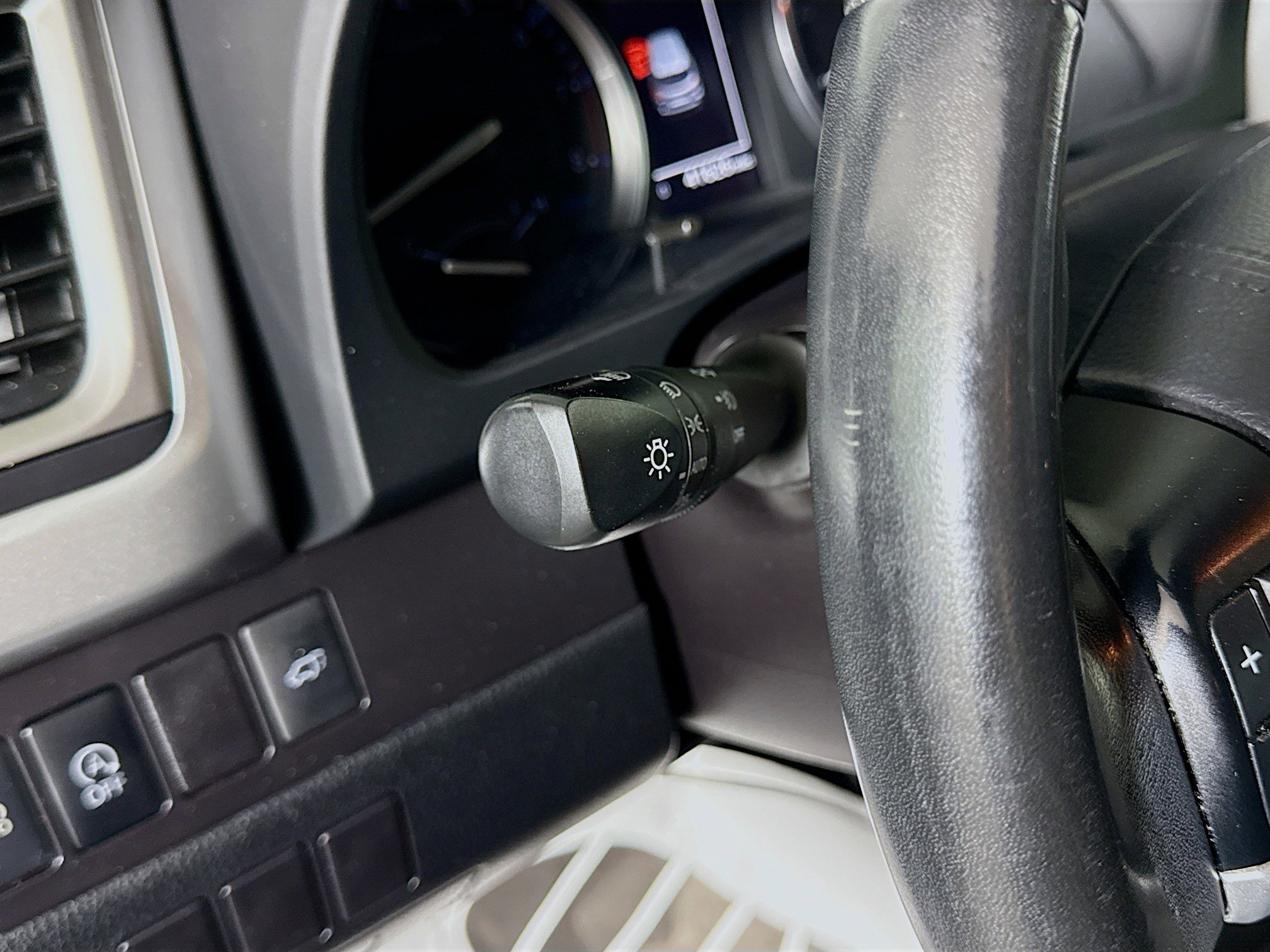 Certified 2019 Toyota Highlander XLE AWD/4WD image 21