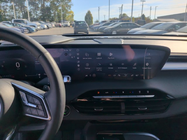 Used 2025 Buick Enclave Preferred w/ Power Package FWD image 18