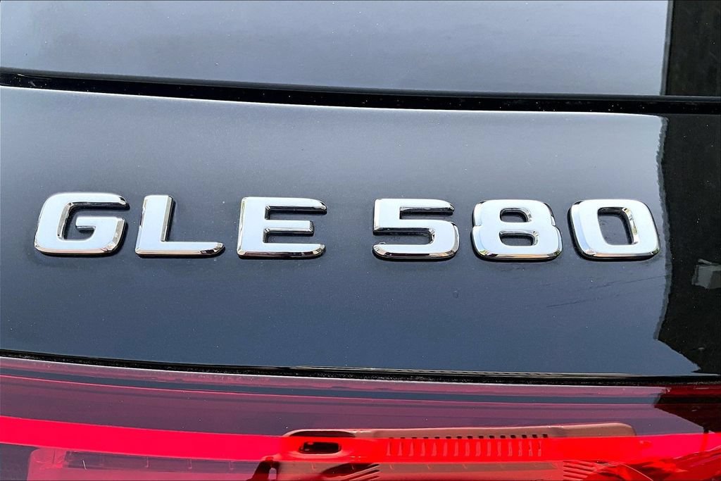 Certified 2021 Mercedes-Benz GLE 580 4MATIC image 33