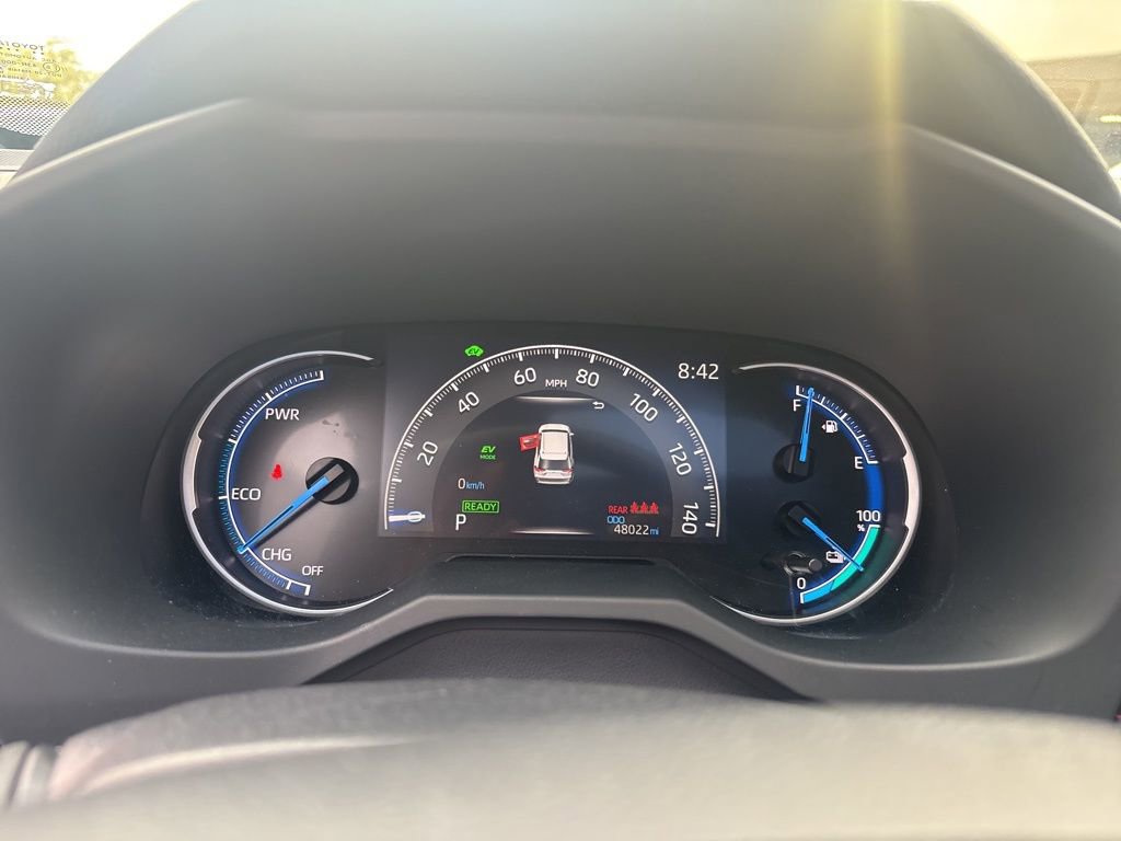 Used 2021 Toyota RAV4 SE w/ Weather & Moonroof Package AWD/4WD image 22