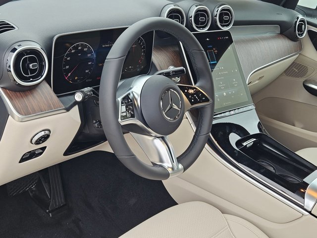 New 2026 Mercedes-Benz GLC 350e 4MATIC video 3