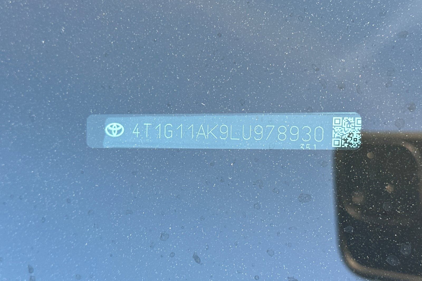 Used 2020 Toyota Camry SE image 9