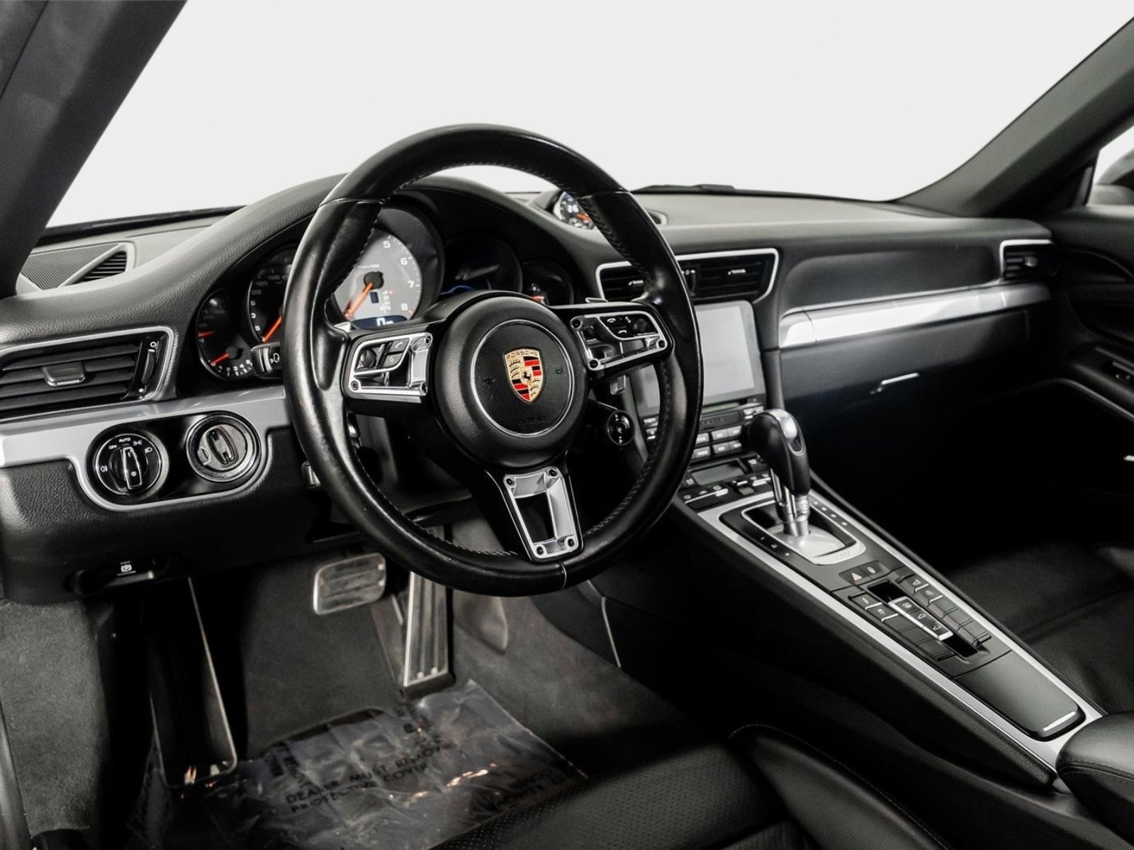 Used 2017 Porsche 911 Carrera S image 2