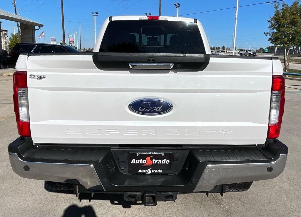 Used 2017 Ford F250 Lariat w/ Lariat Value Package AWD/4WD image 10