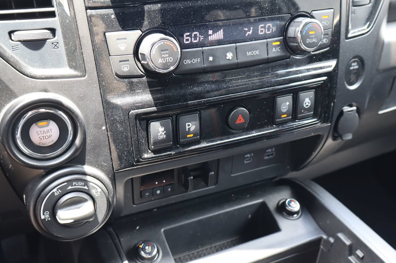 Used 2024 Nissan Titan PRO-4X w/ Pro-4x Convenience Package AWD/4WD image 26