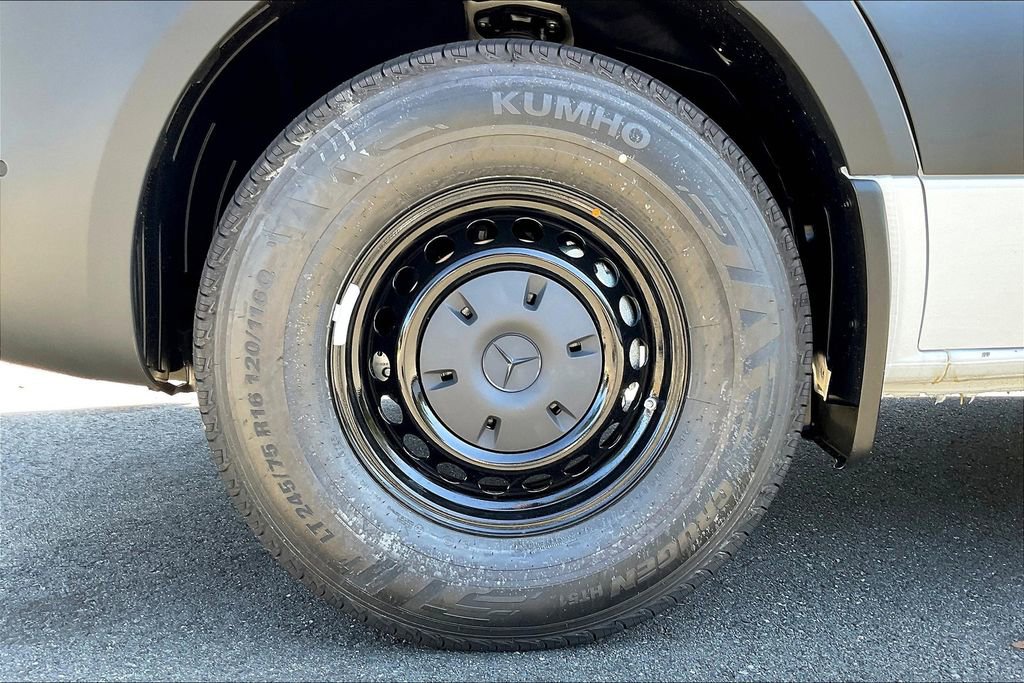 New 2026 Mercedes-Benz Sprinter 2500 image 10