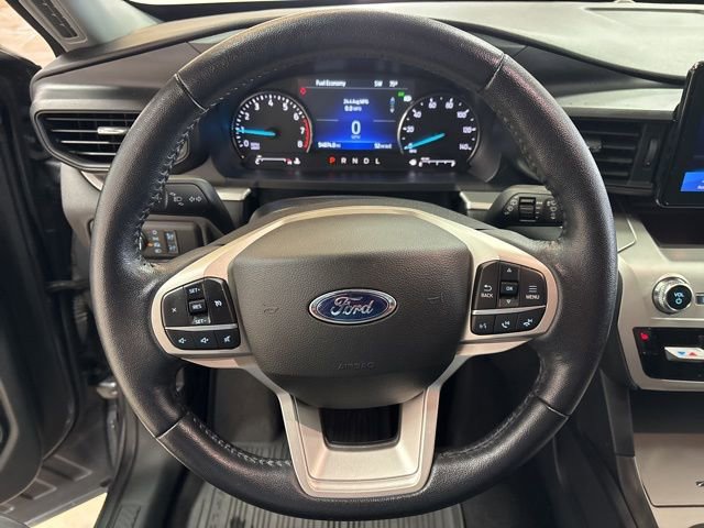 Used 2022 Ford Explorer XLT image 17