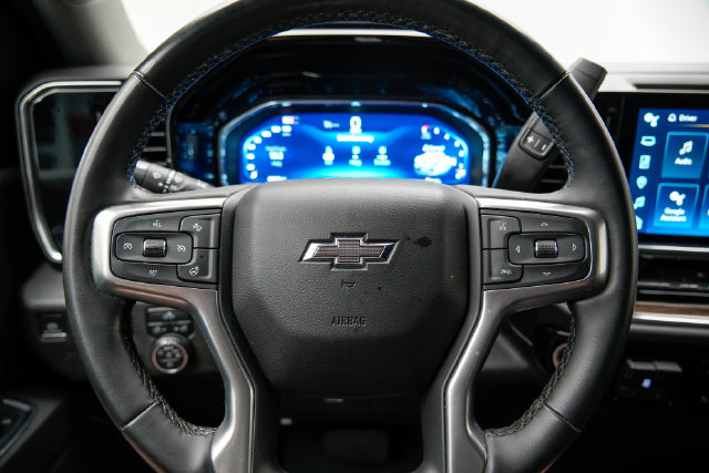 Used 2024 Chevrolet Silverado 1500 RST w/ Redline Edition AWD/4WD image 10