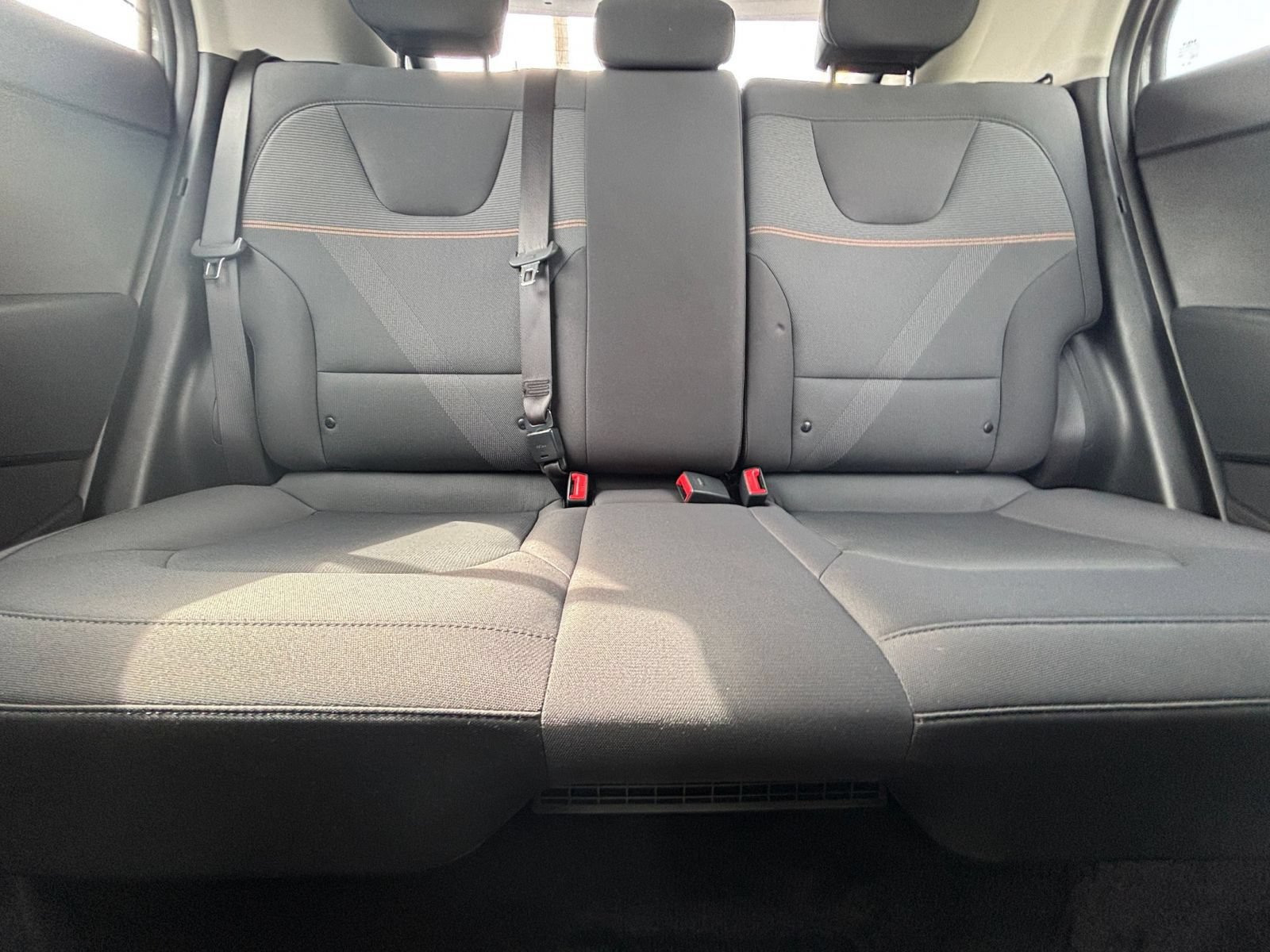 Used 2026 Kia Niro LX FWD image 36