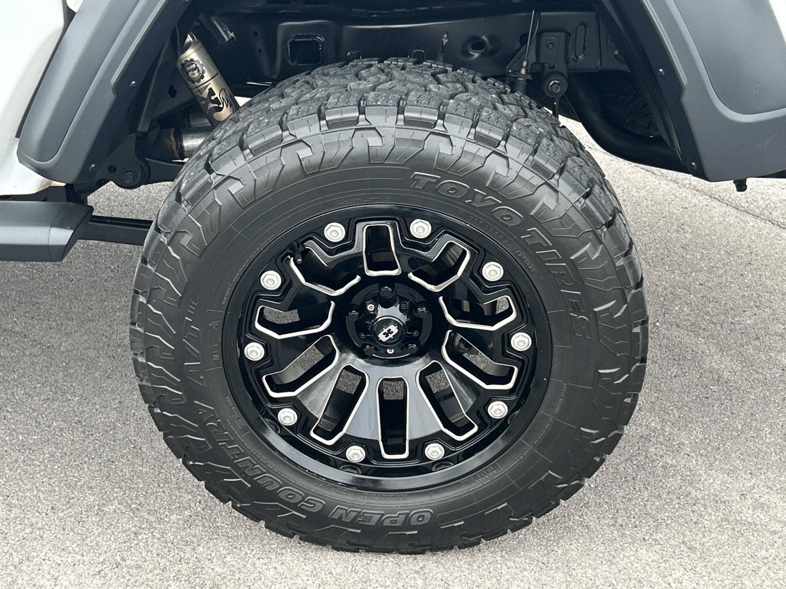 Used 2020 Jeep Gladiator Sport w/ Quick Order Package 24S AWD/4WD image 16