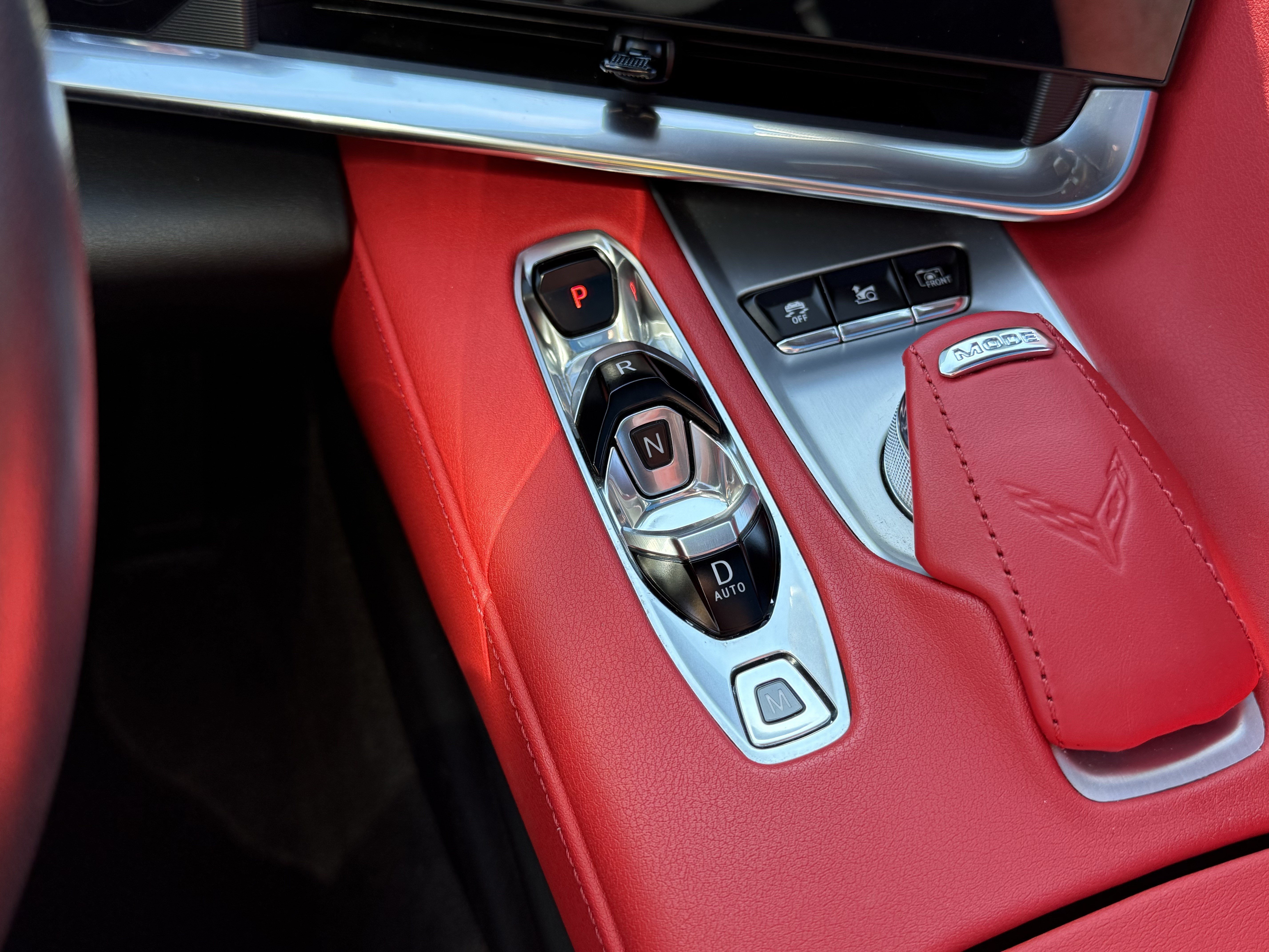 Used 2020 Chevrolet Corvette Stingray Preferred Cpe w/ 2LT Preferred Equipment Group RWD image 15