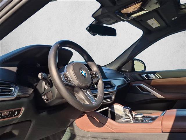Used 2022 BMW X6 M50i w/ Dynamic Handling Package AWD/4WD image 10