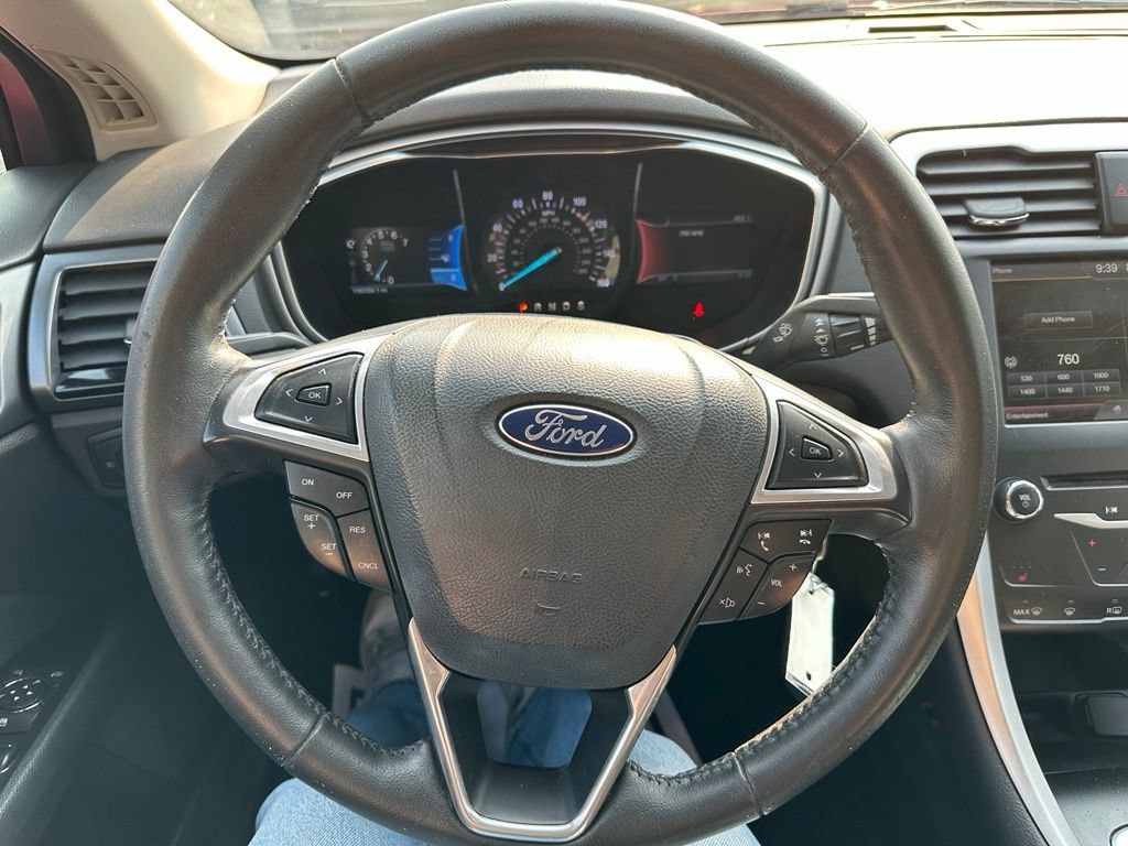 Used 2014 Ford Fusion SE w/ Equipment Group 201A FWD image 11