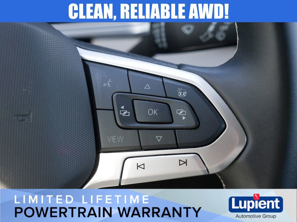 Used 2025 Volkswagen Taos SE image 22