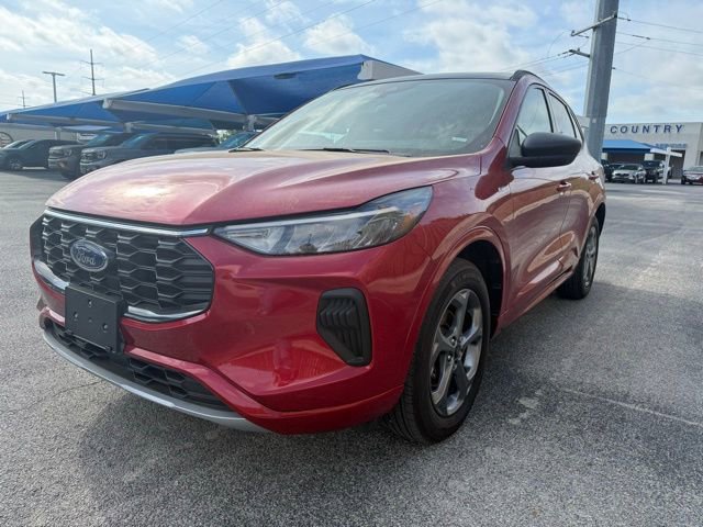 Used 2023 Ford Escape ST-Line w/ Tech Pack #1 AWD/4WD video 1