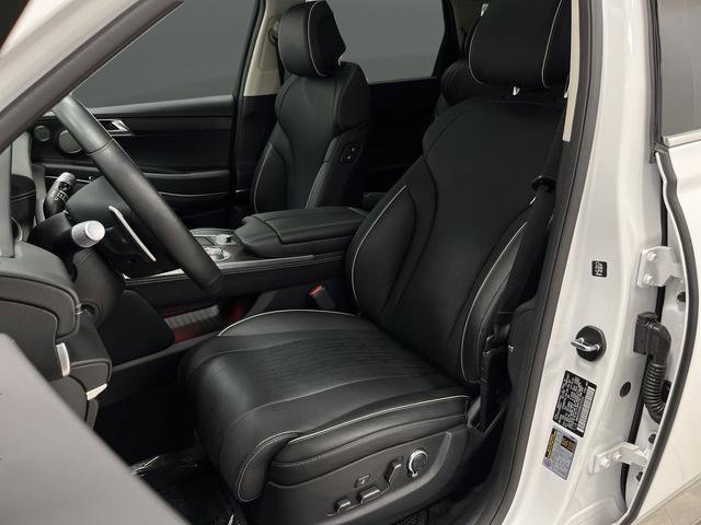Used 2024 Genesis GV80 3.5T image 4