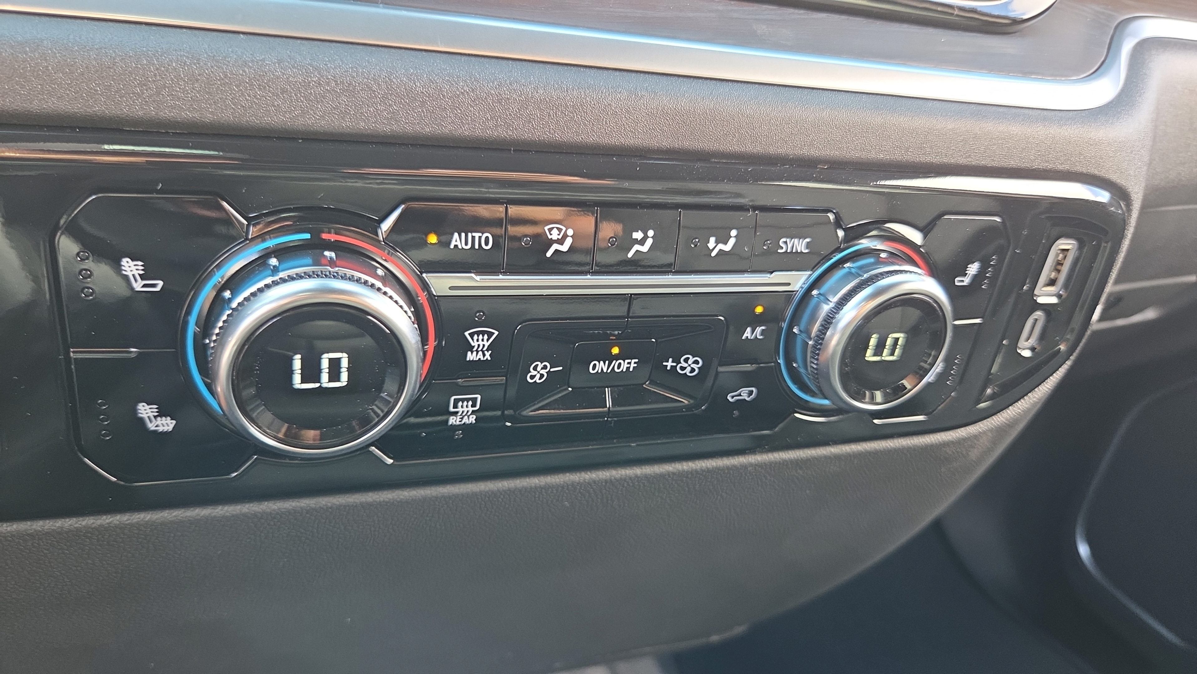 New 2026 GMC Sierra 1500 SLT AWD/4WD image 20