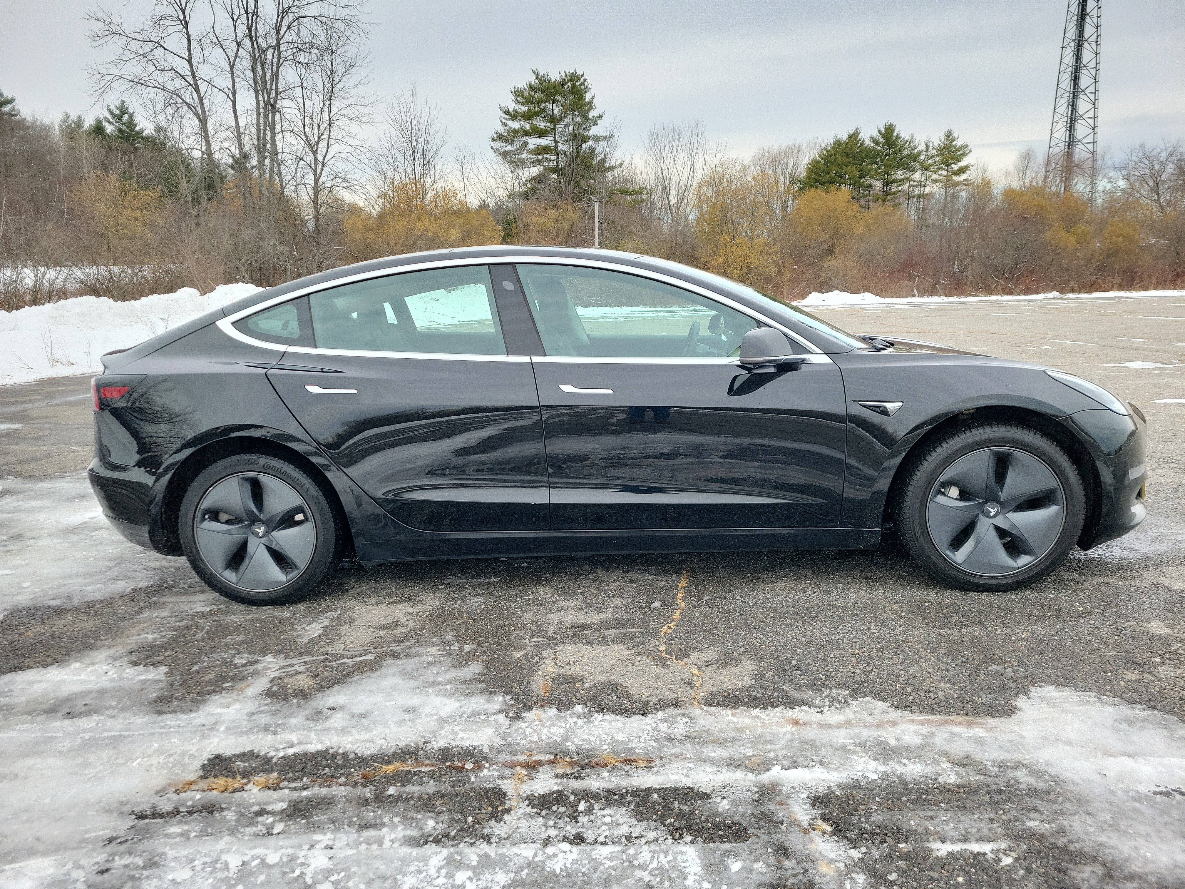 Used 2019 Tesla Model 3 Mid Range image 4