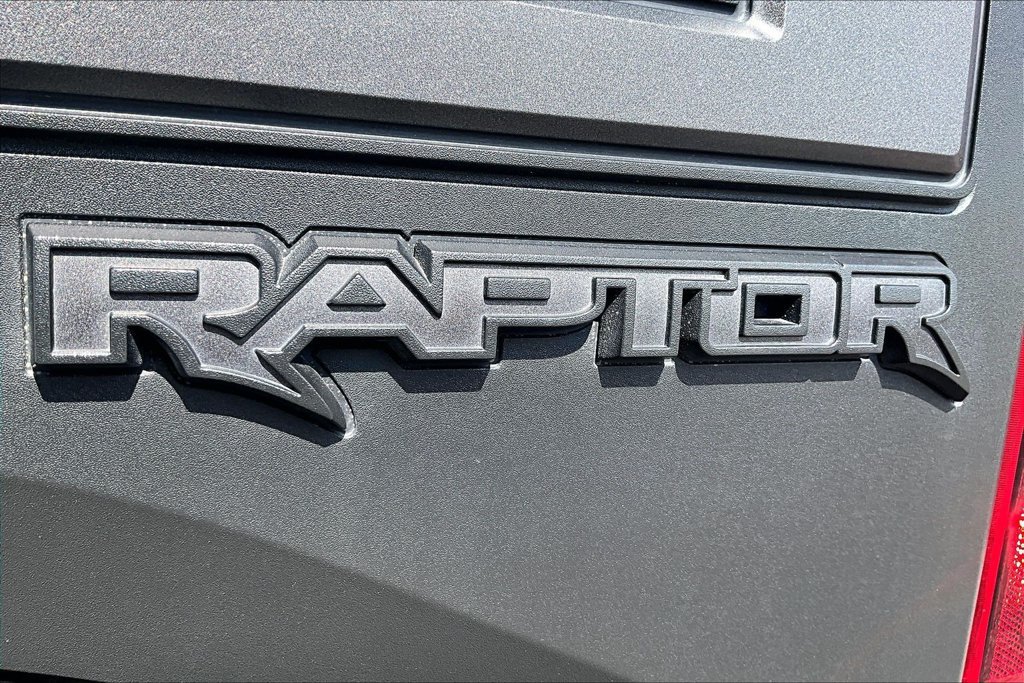 Used 2019 Ford F150 Raptor w/ Equipment Group 802A Luxury AWD/4WD image 8