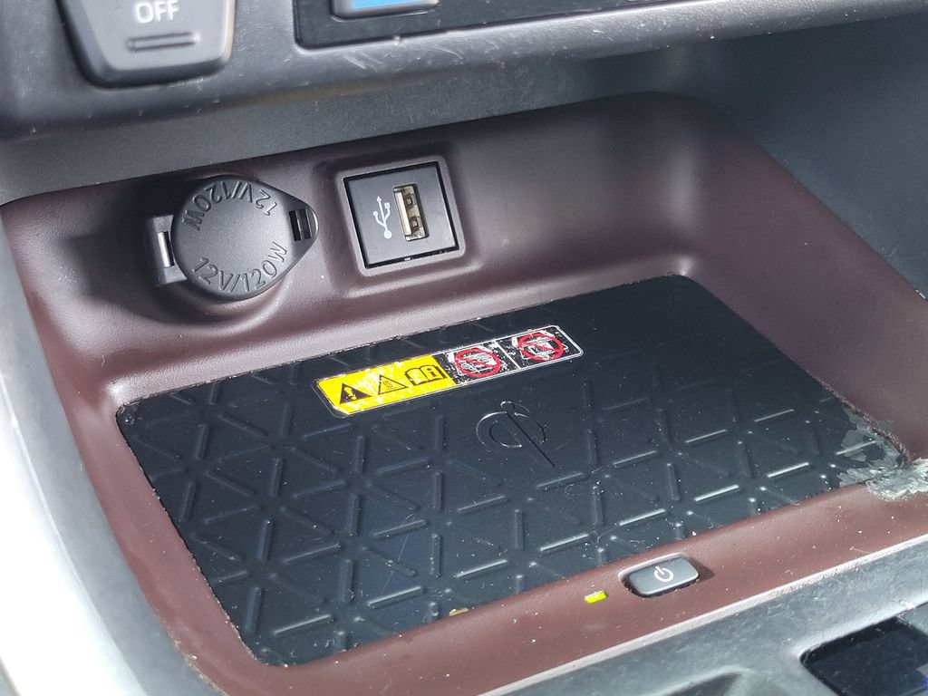Used 2024 Toyota RAV4 Limited w/ Advanced Technology Package AWD/4WD image 14