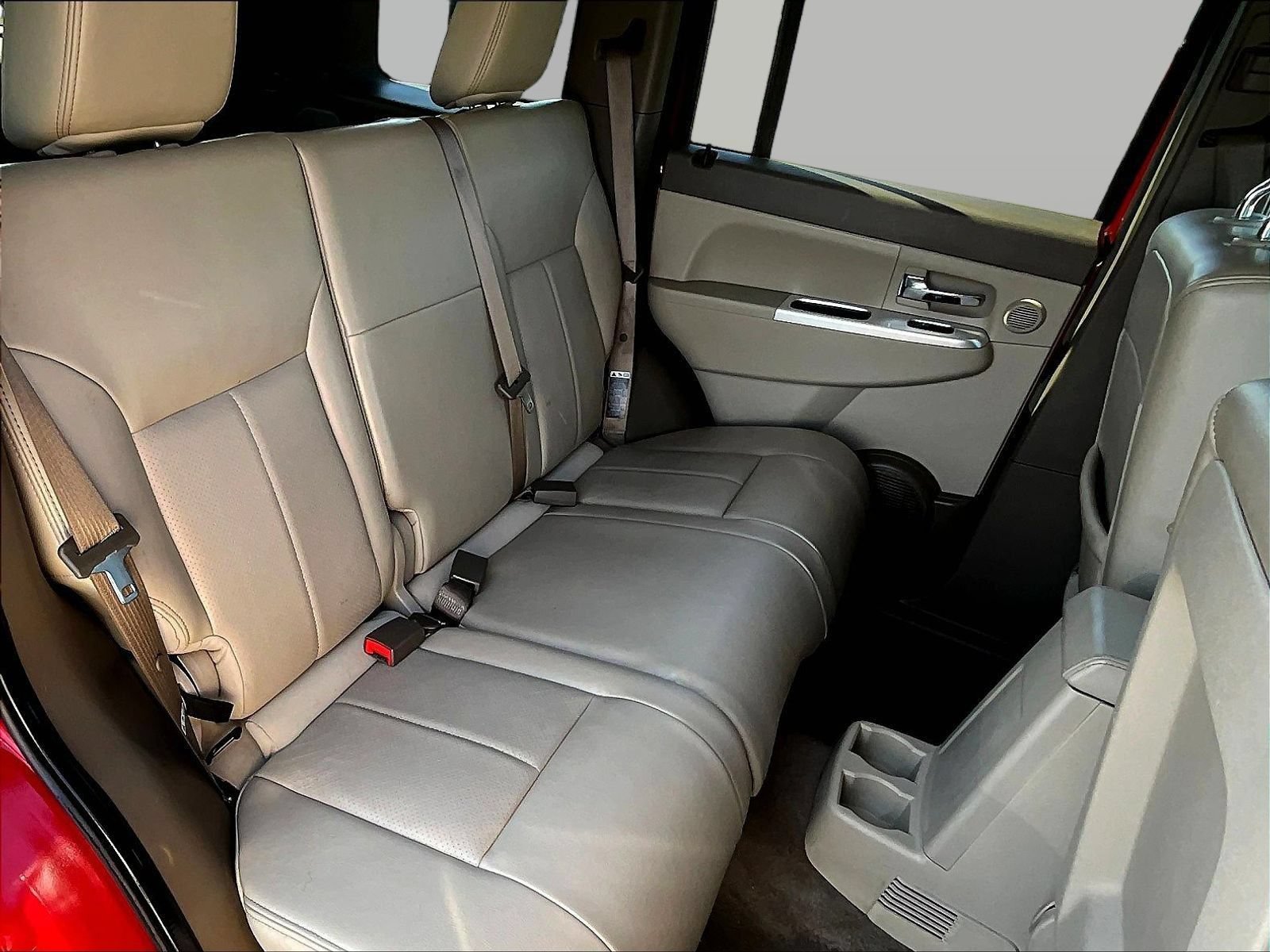 Used 2010 Jeep Liberty Limited w/ Comfort/Convenience Group AWD/4WD image 27