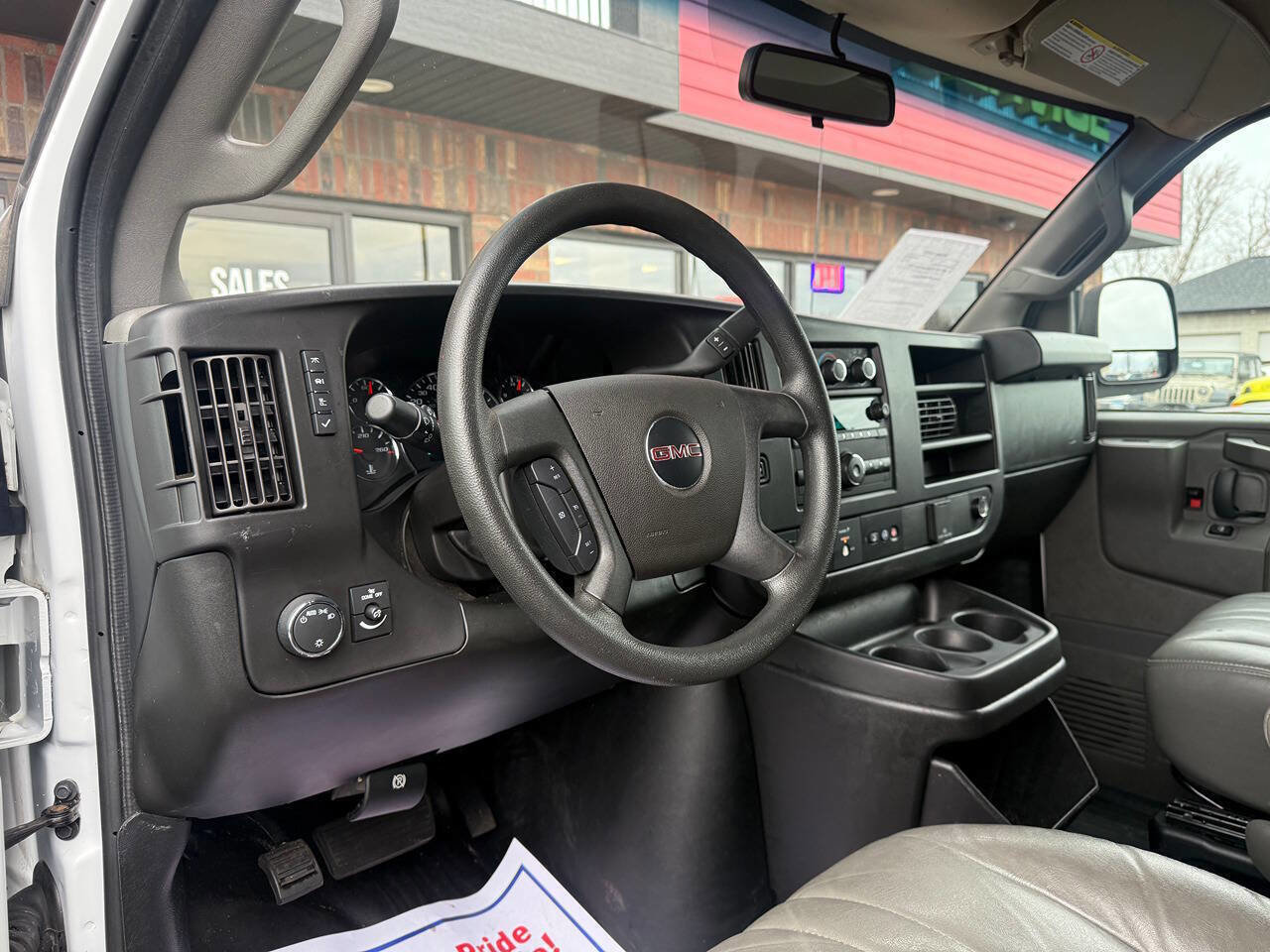 Used 2023 GMC Savana 2500 w/ Driver Convenience Package image 18