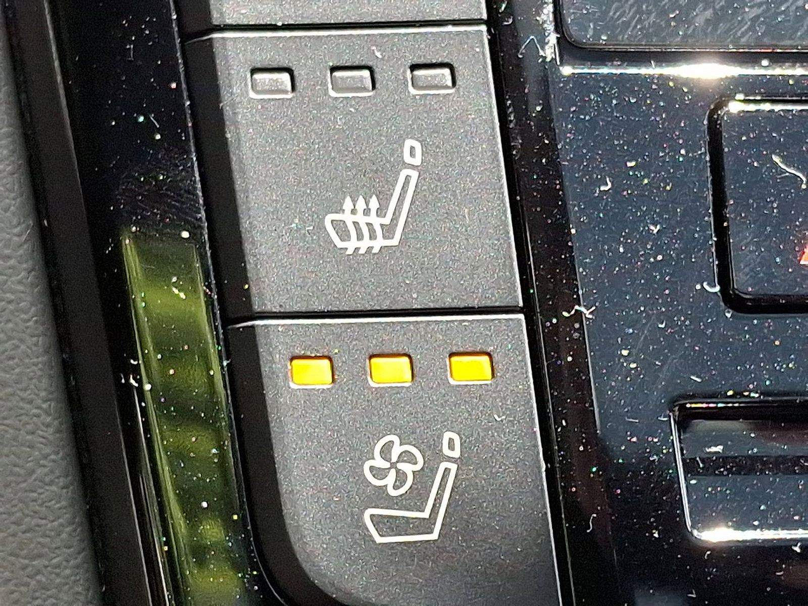 Used 2024 INFINITI QX50 Sensory image 19