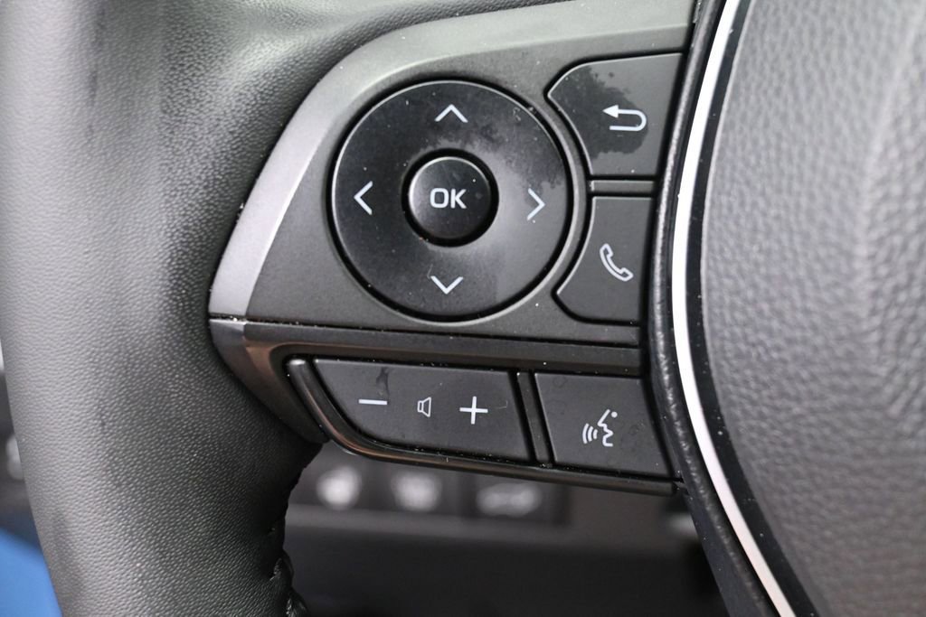 Used 2024 Toyota RAV4 XSE w/ Advanced Technology Package AWD/4WD image 18