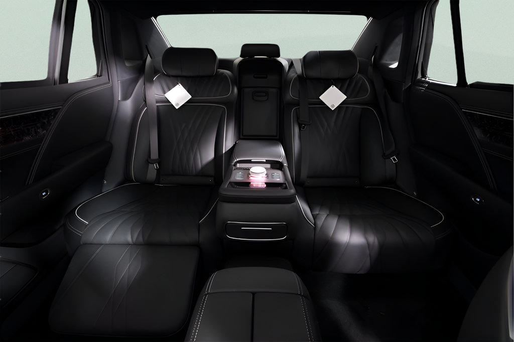 New 2025 Genesis G90 3.5T AWD/4WD image 30