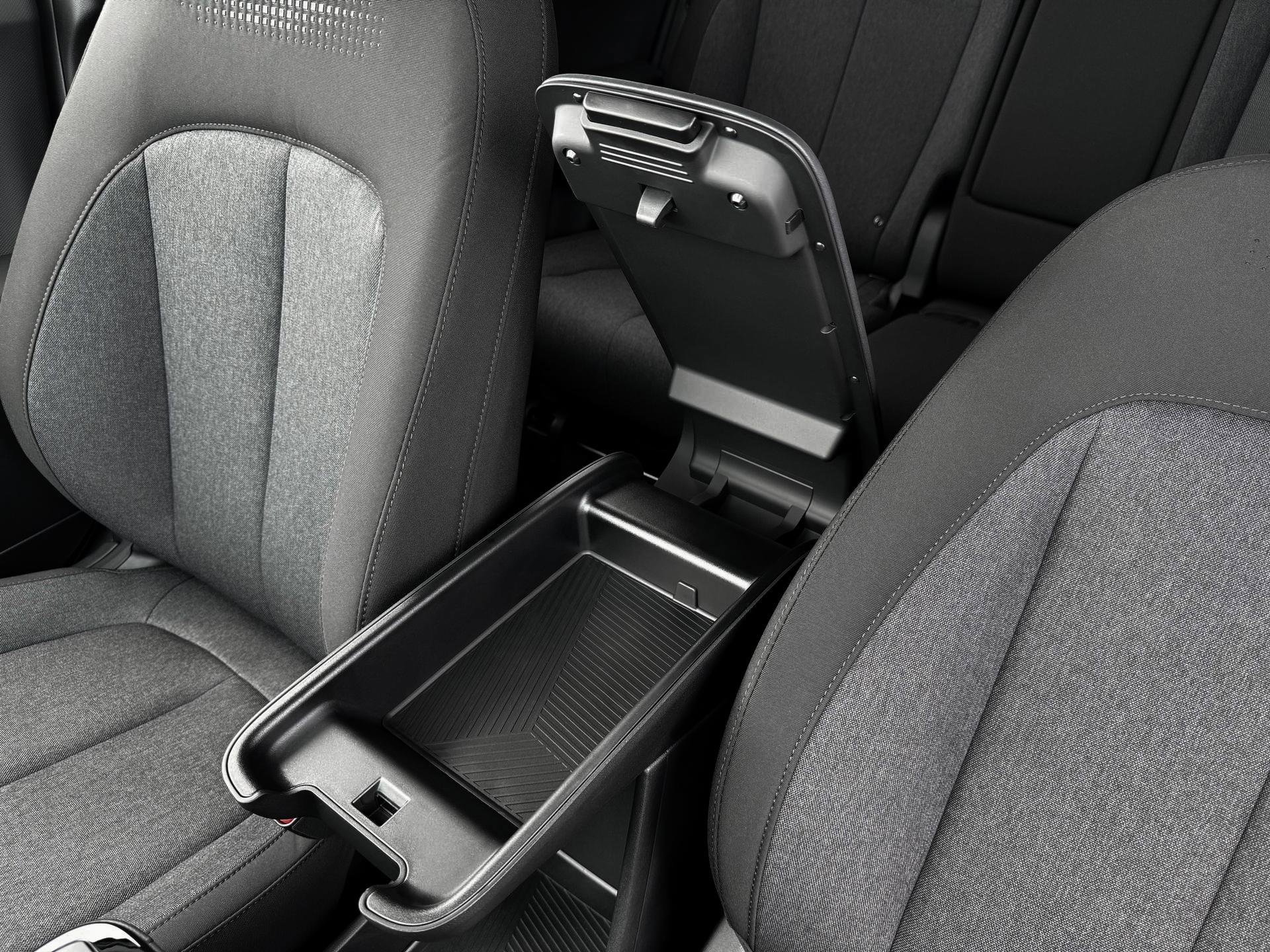 New 2025 Hyundai Ioniq 5 SE image 18