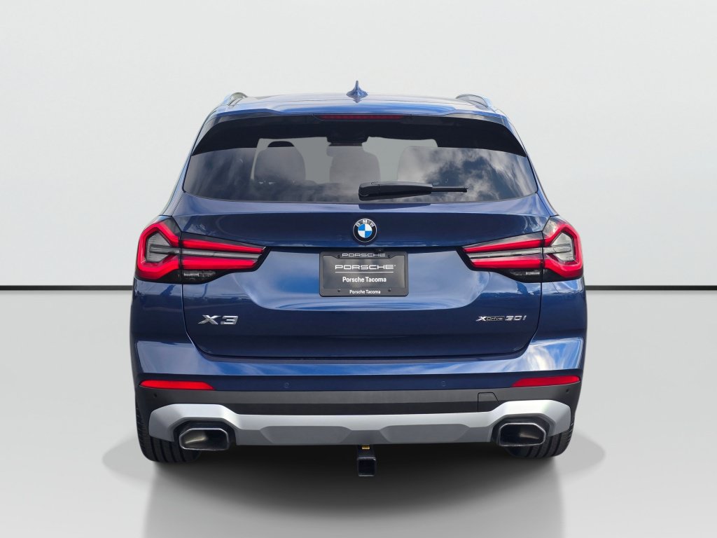 Used 2022 BMW X3 xDrive30i w/ Premium Package 2 (ZPA) AWD/4WD image 4