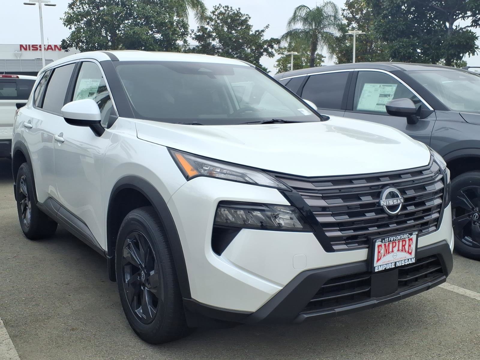 New 2026 Nissan Rogue SV FWD image 3