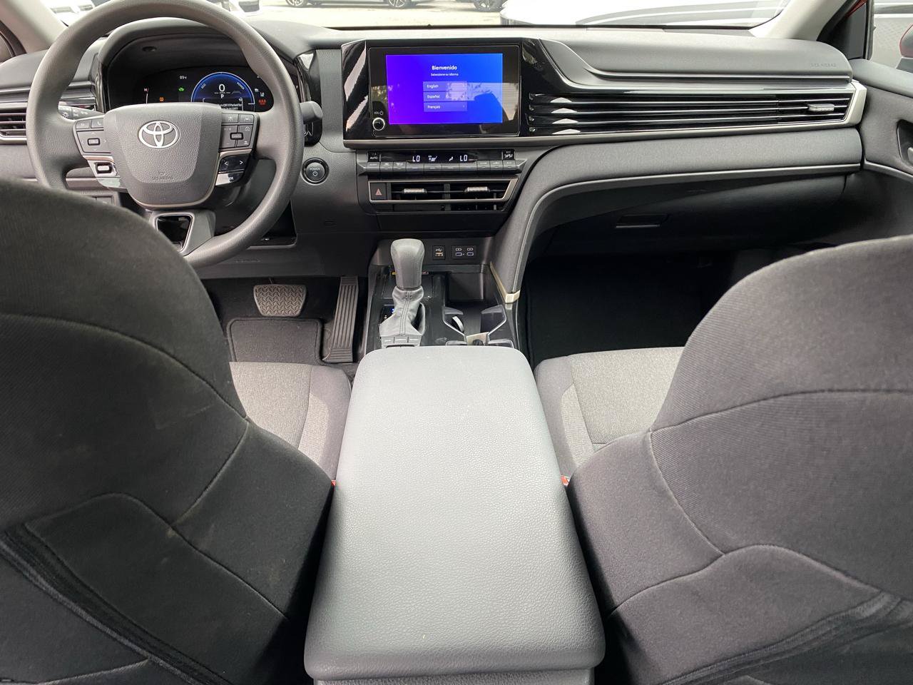 Used 2025 Toyota Camry LE w/ Convenience Package FWD image 18