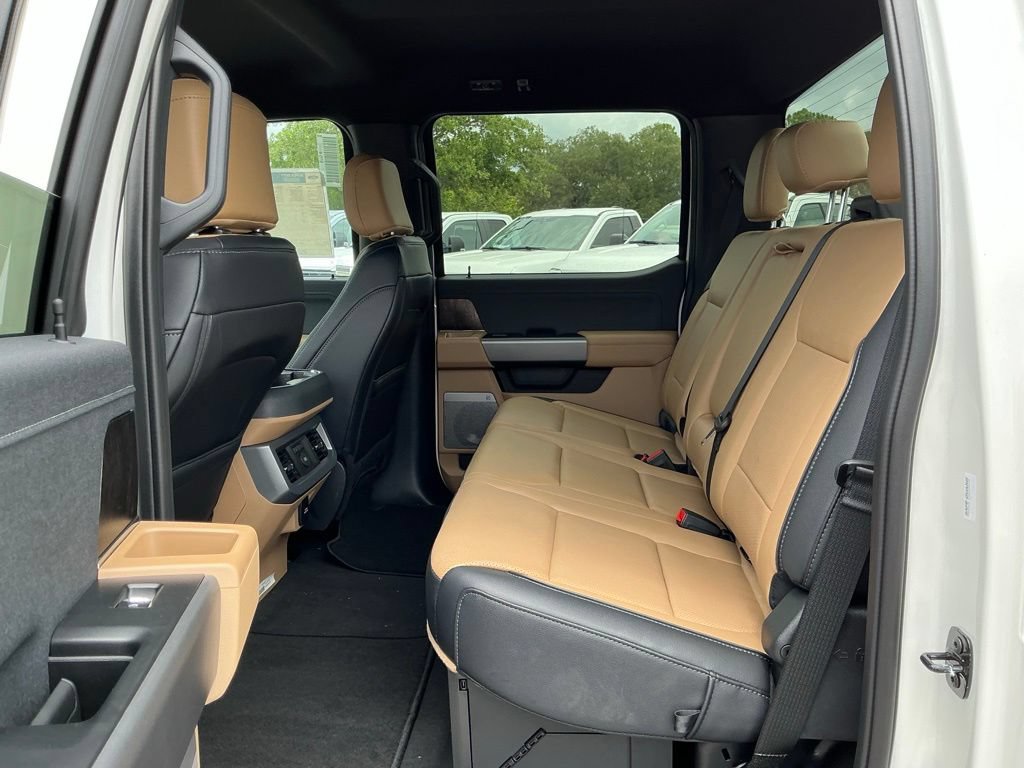 New 2026 Ford F250 Lariat RWD image 31