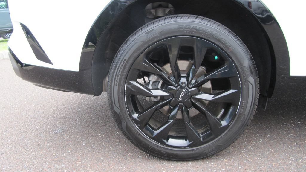 Used 2023 Kia Sorento SX AWD/4WD image 16