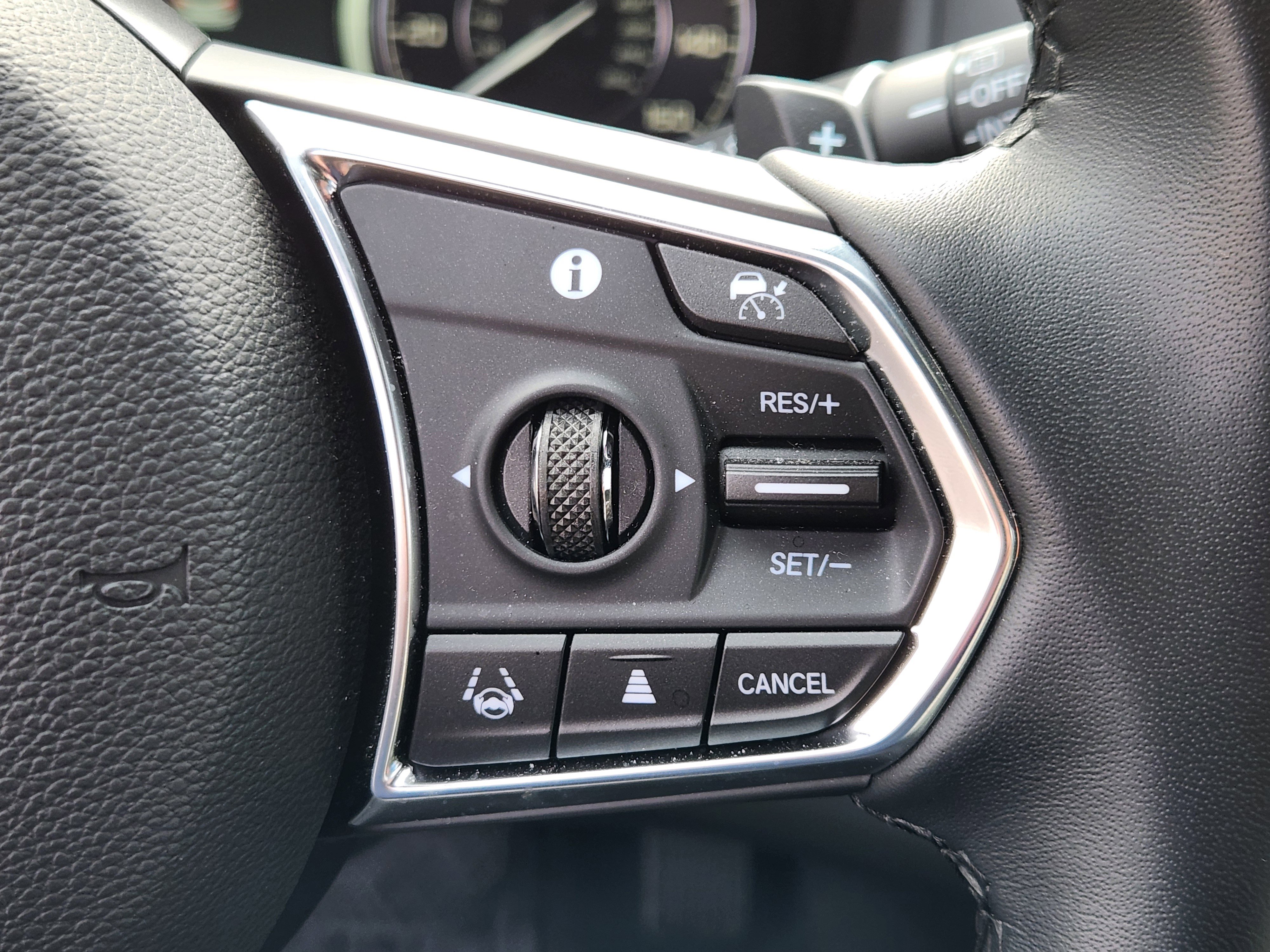 Certified 2025 Acura RDX SH-AWD image 24