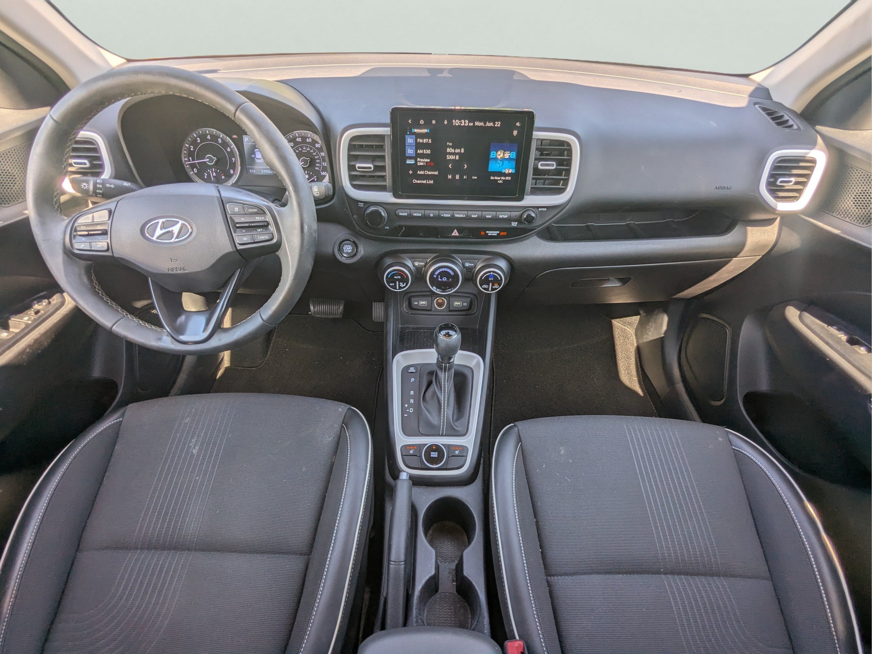 Certified 2022 Hyundai Venue Limited FWD image 12