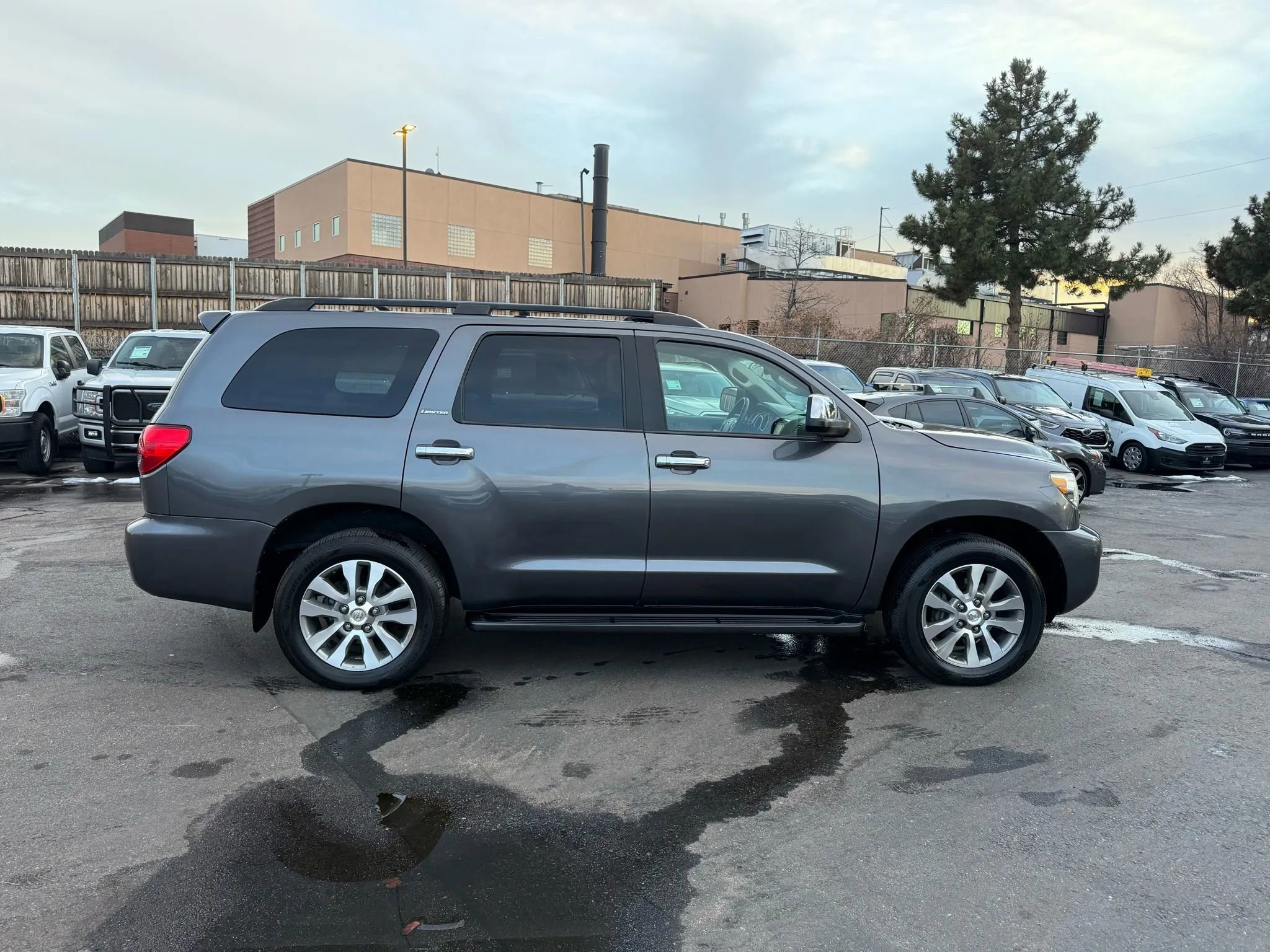 Used 2017 Toyota Sequoia Limited w/ Safety & Convenience Package image 12