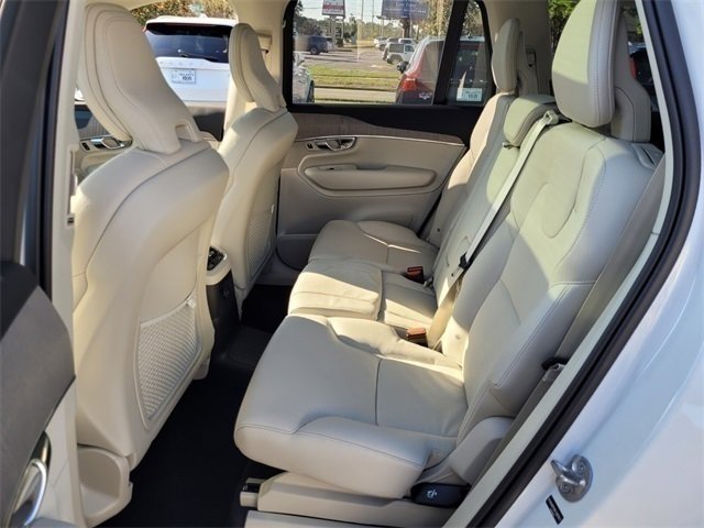 Certified 2025 Volvo XC90 T8 Plus image 5