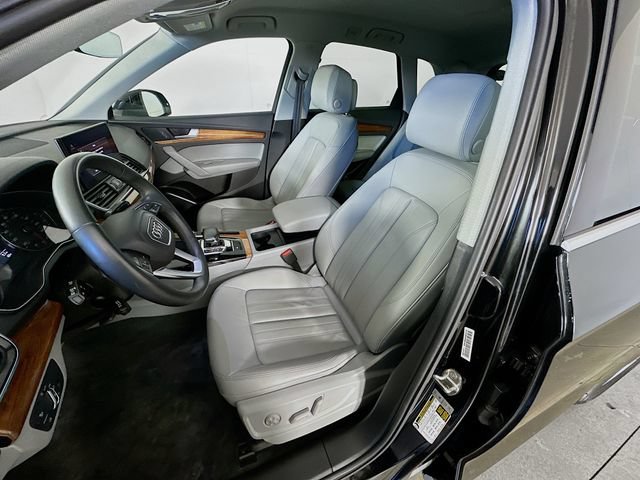Used 2023 Audi Q5 2.0T Premium w/ Convenience Package AWD/4WD image 27