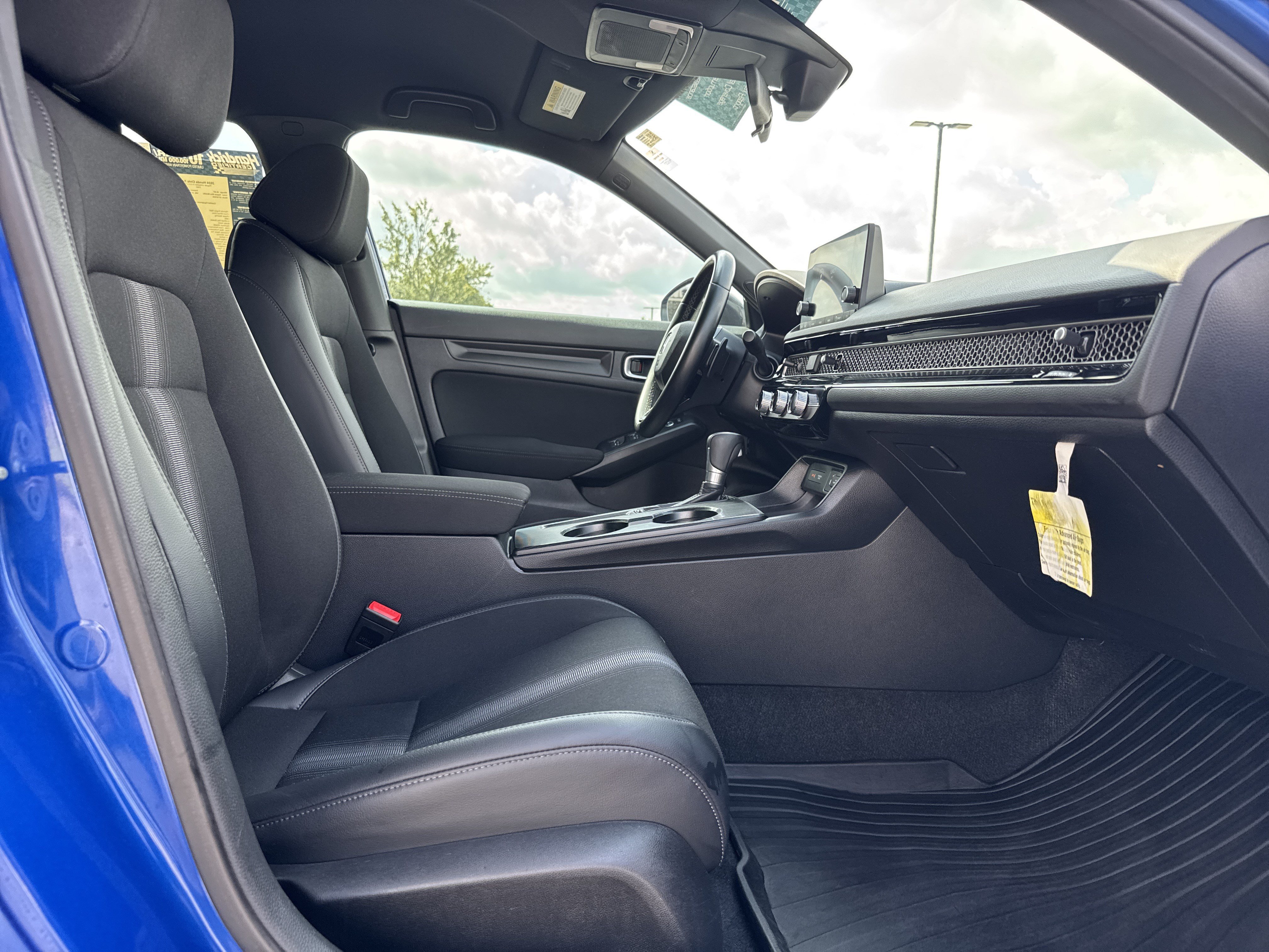 Used 2024 Honda Civic Sport image 30
