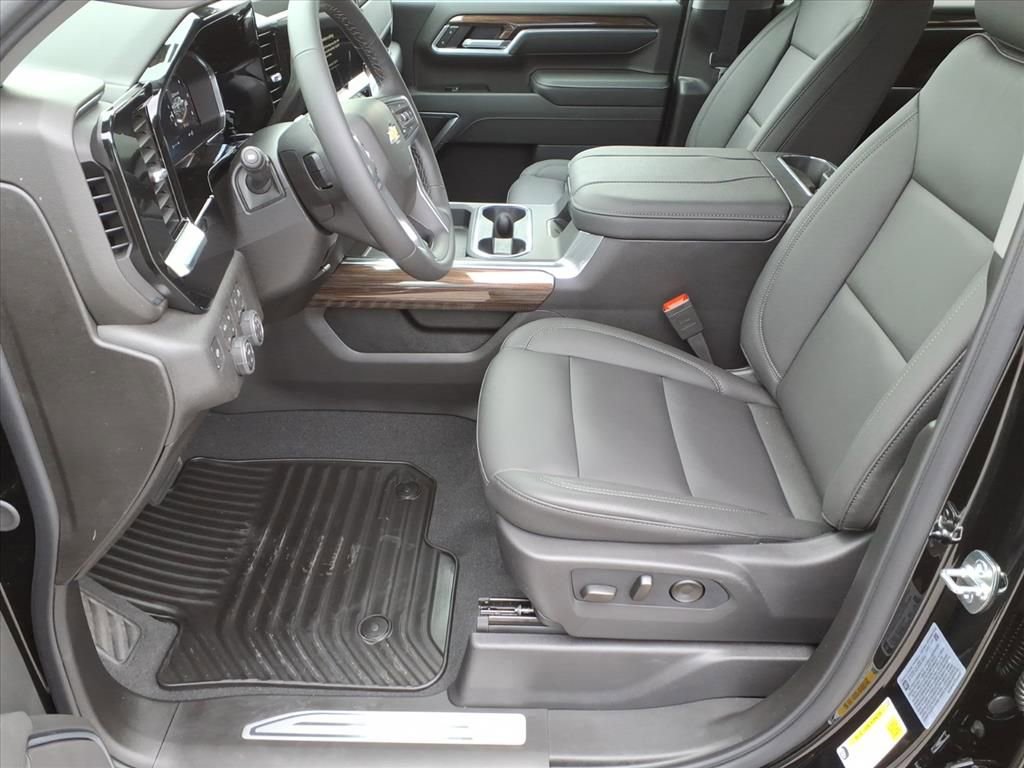 New 2026 Chevrolet Silverado 2500 LT w/ Z71 Chrome Sport Edition image 5