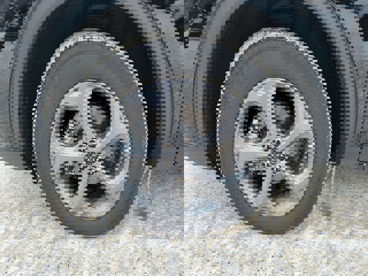 Used 2025 Ford Escape ST-Line image 10