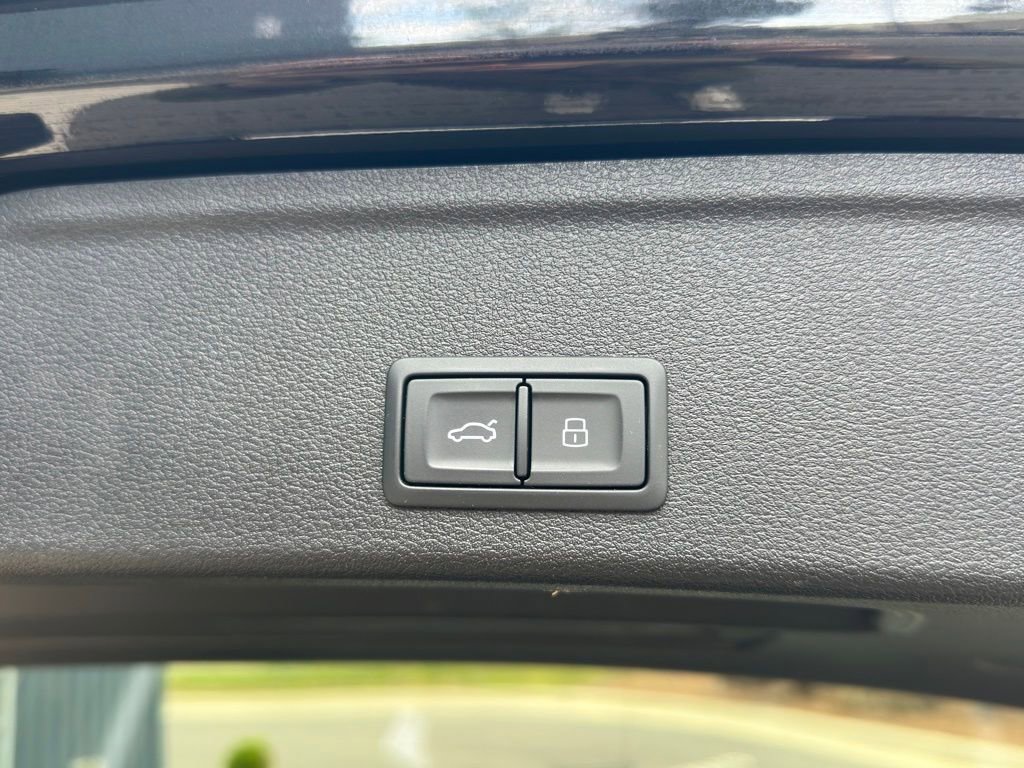 Used 2023 Audi A4 2.0T allroad Premium Plus w/ Premium Plus Package image 17